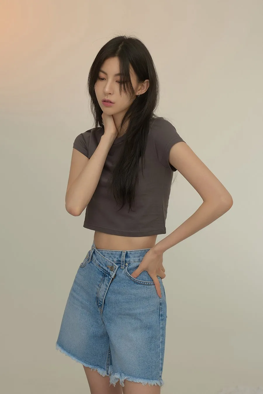 Basic Cotton Cropped T-shirt CA04