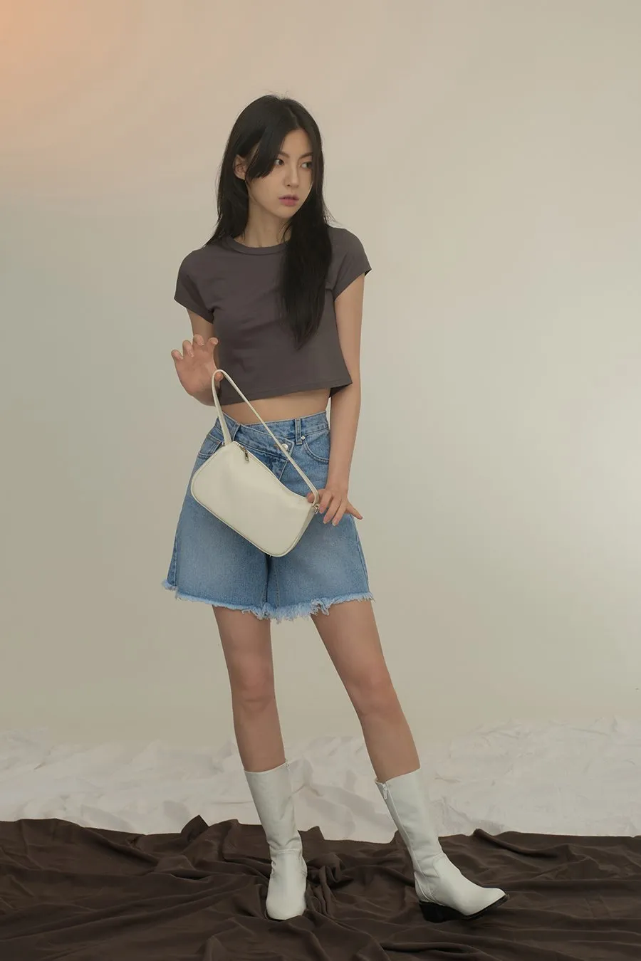 Basic Cotton Cropped T-shirt CA04