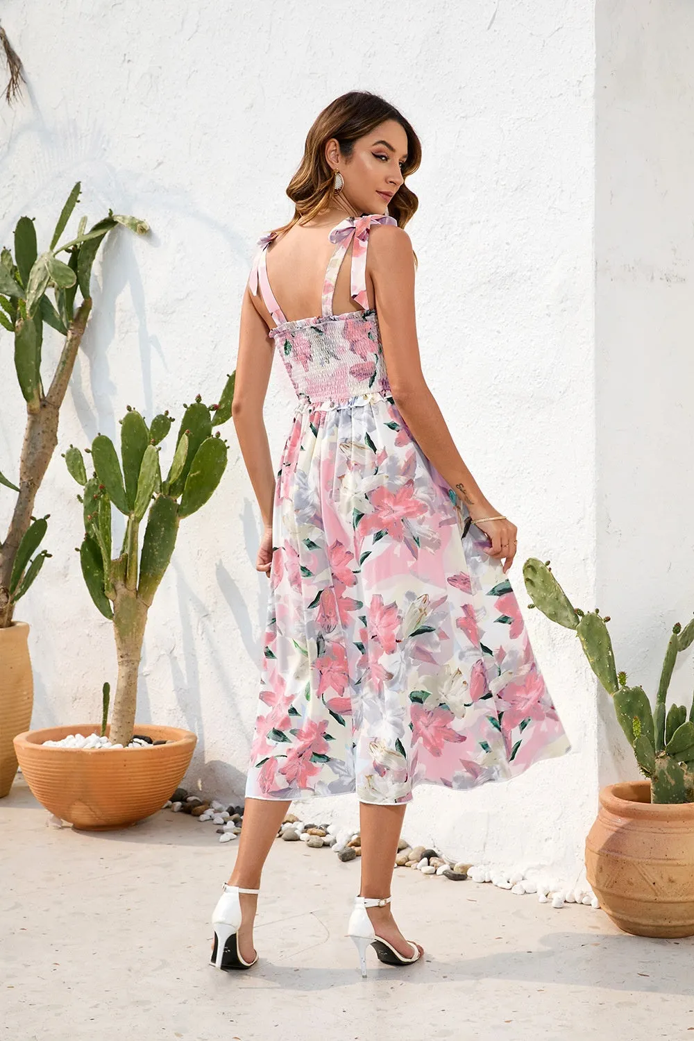 Beach-Ready Square Neck Midi Dress for Wedding Attendees