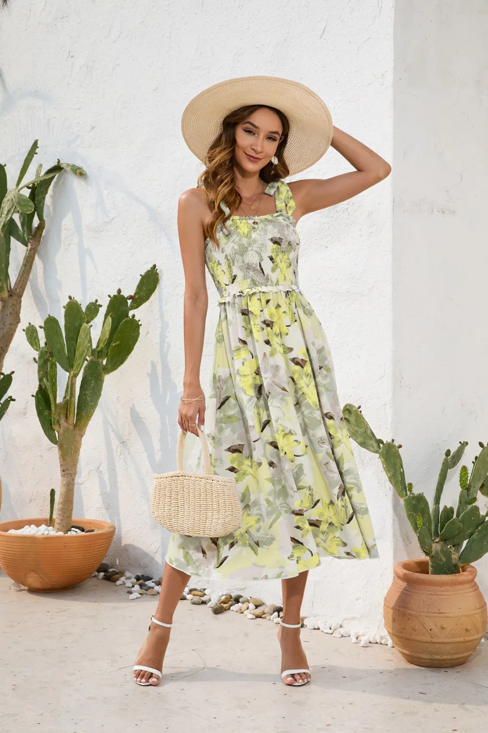 Beach-Ready Square Neck Midi Dress for Wedding Attendees