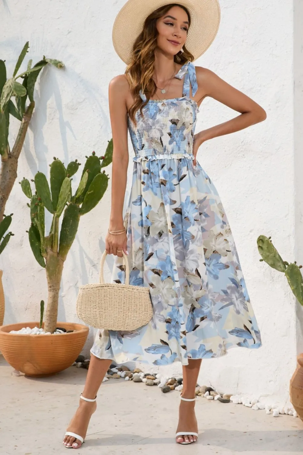 Beach-Ready Square Neck Midi Dress for Wedding Attendees