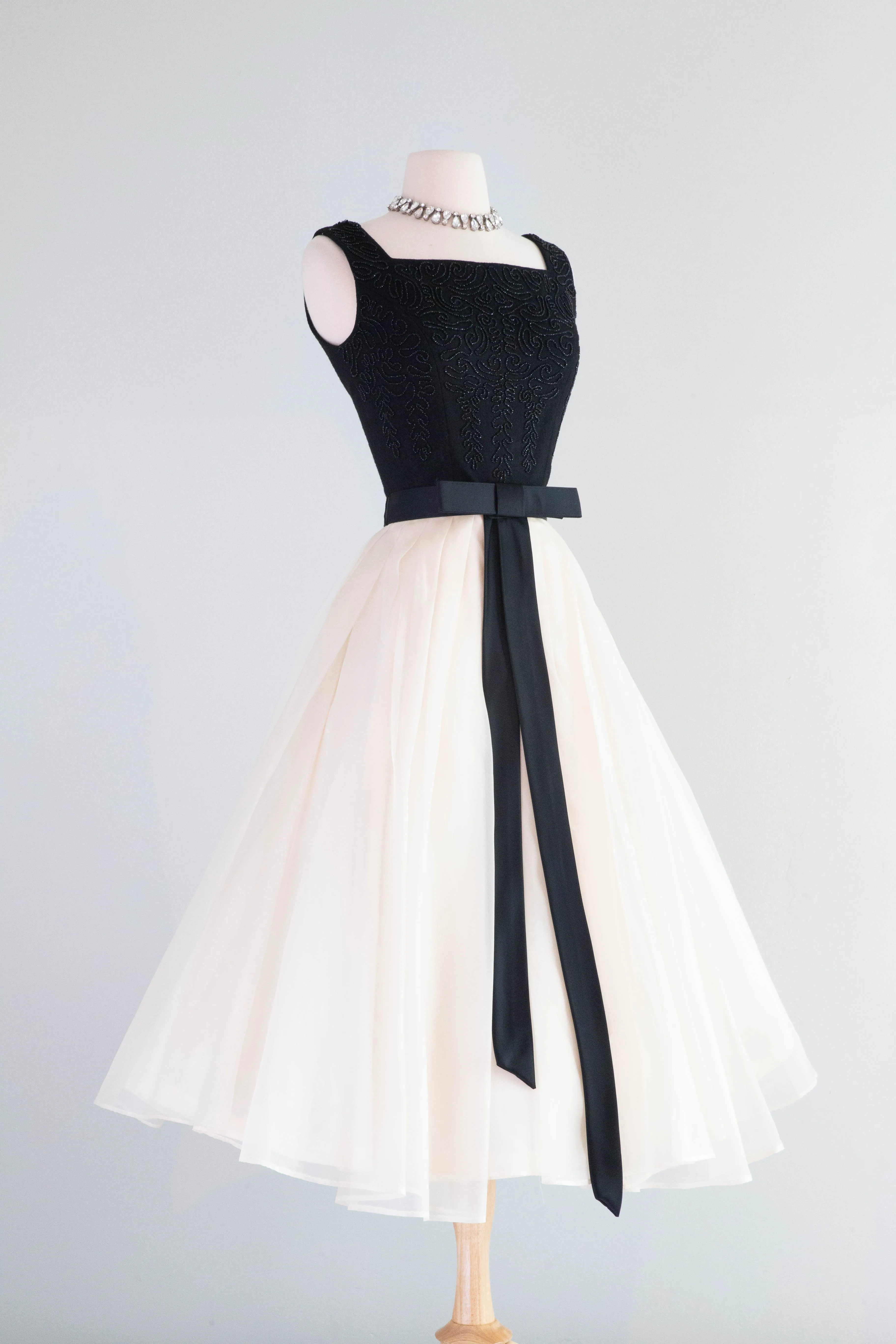 Classic 1950’s Grace Kelly Style Cocktail Party Dress by Carlye / Small