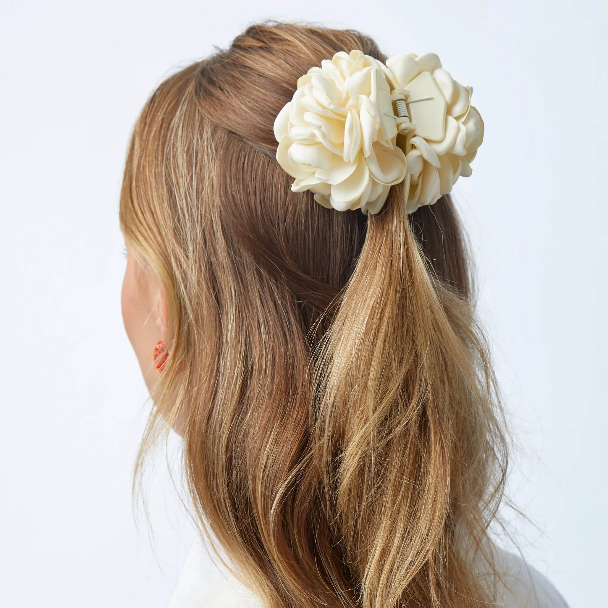 IVORY PEONY FLOWER CLAW CLIP