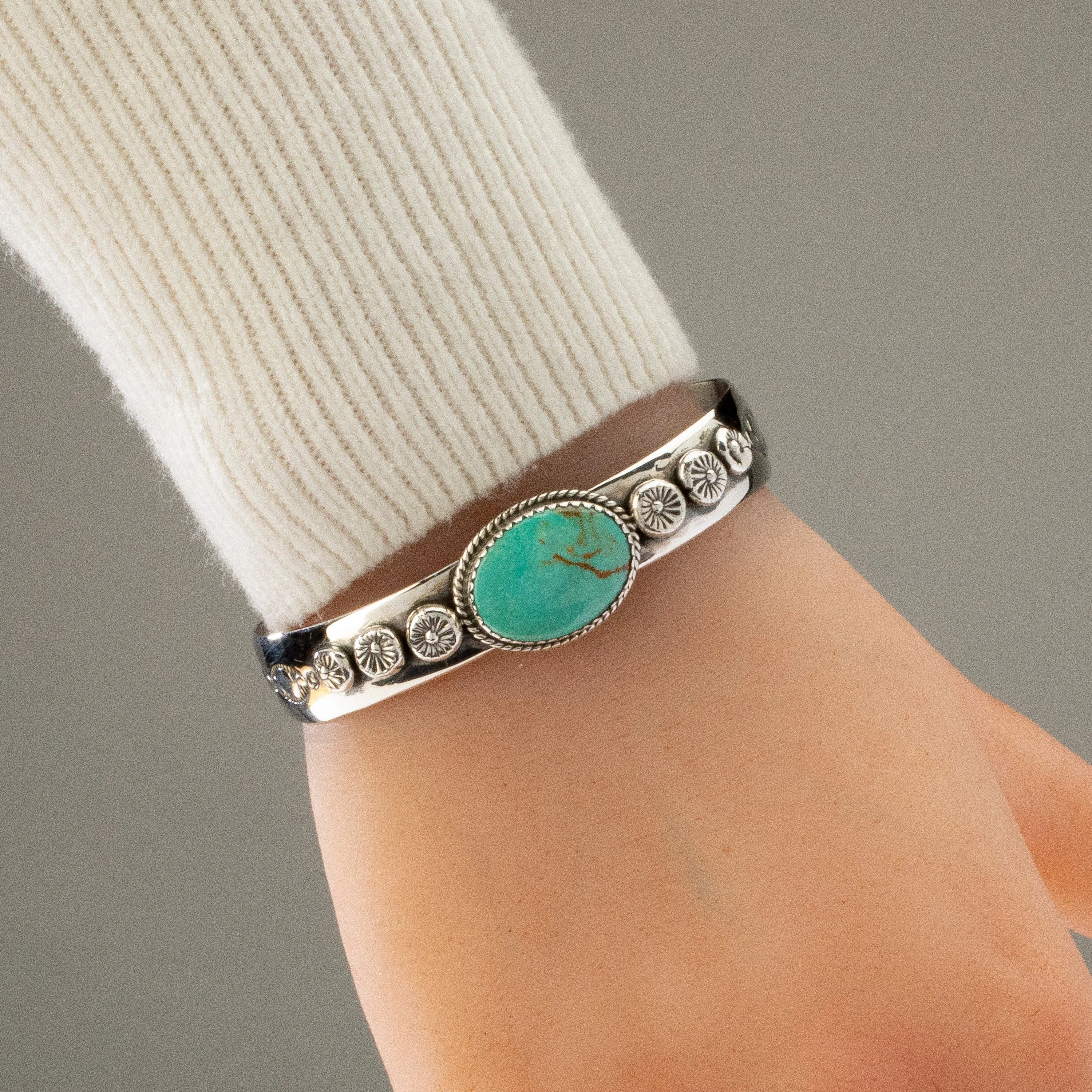 Joe Piaso Jr. King Manassa Turquoise Navajo USA Native American Made 925 Sterling Silver Cuff