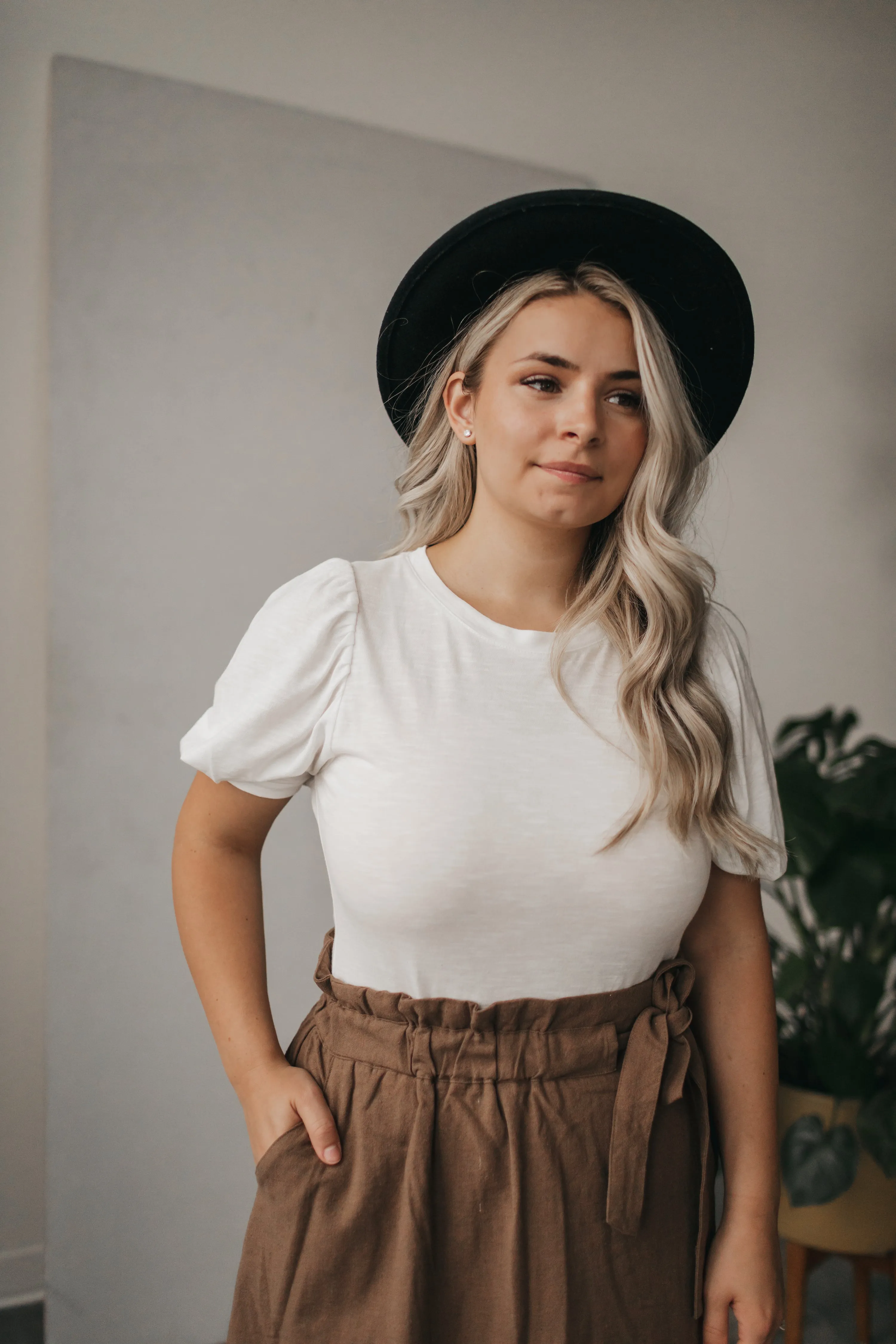 Lily Basic Tee in White