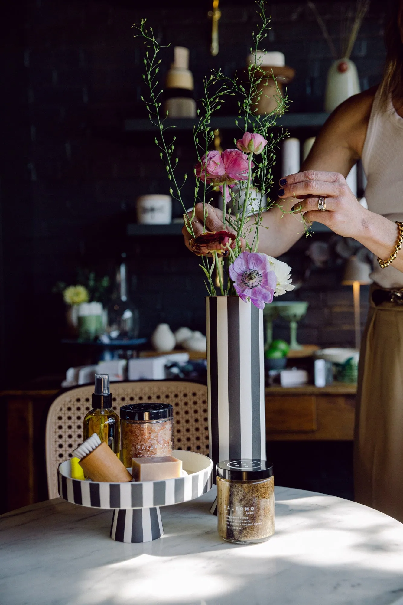 Toppu Vase - Black/White